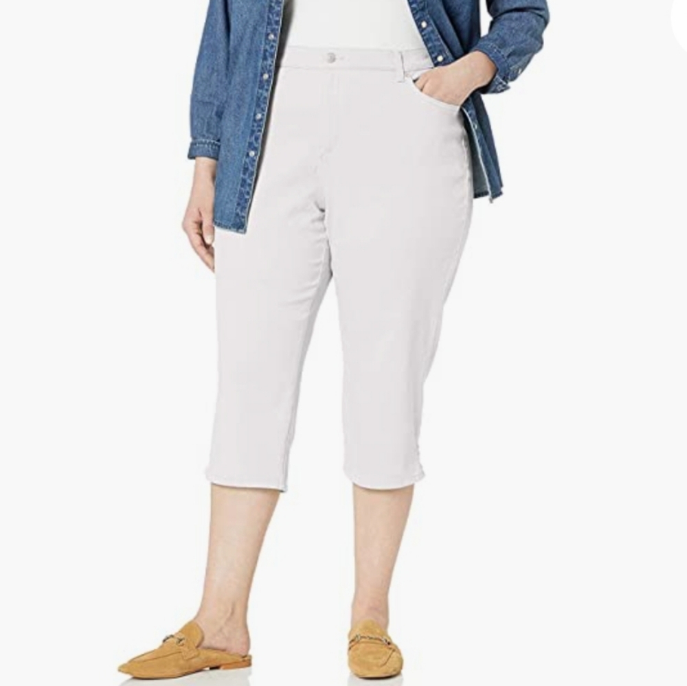 Gloria Vanderbilt Amanda Capri Jean's White New Size 24W‎